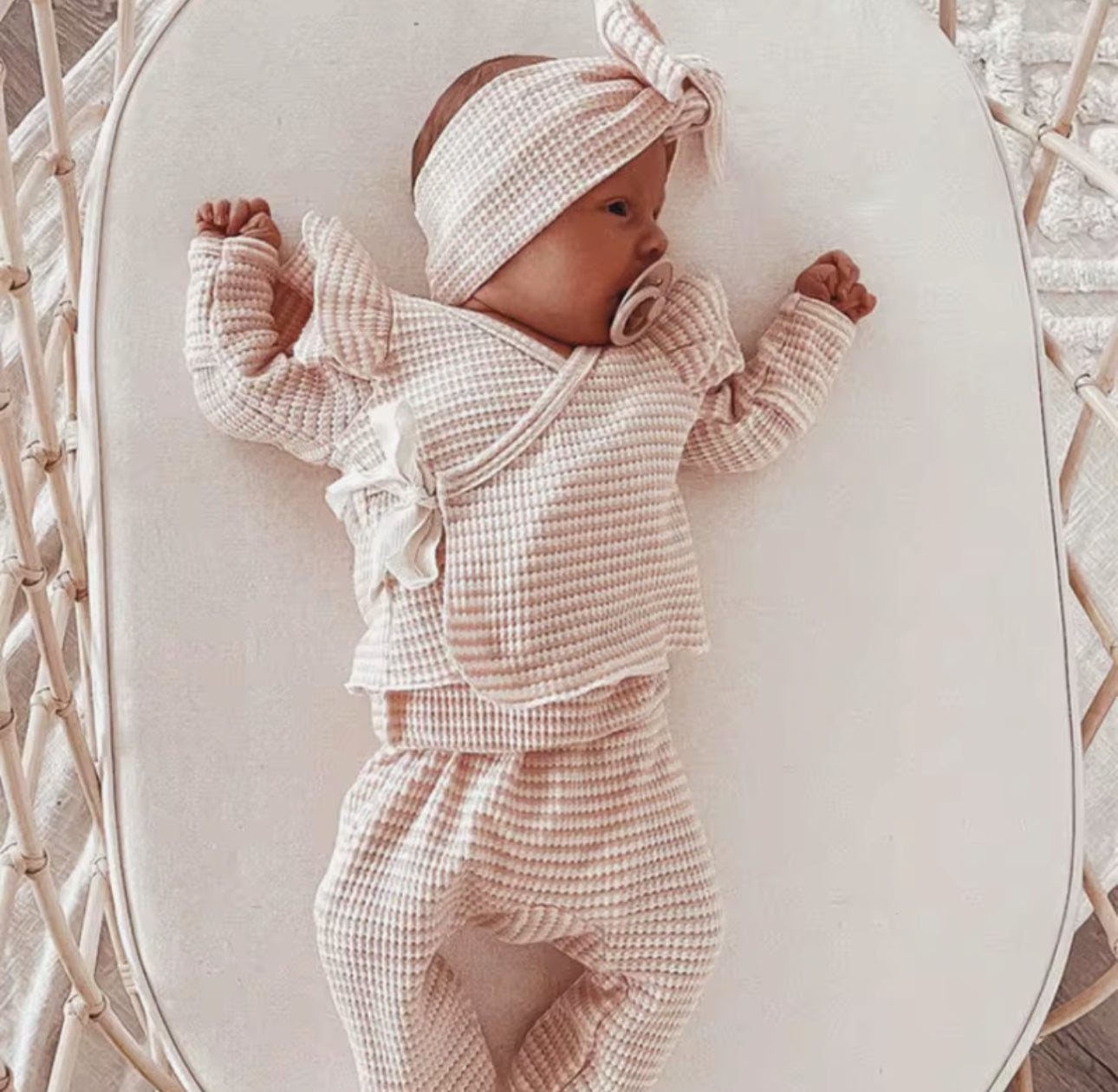 Autumn Girl Knitted Lace-Up Footie Set