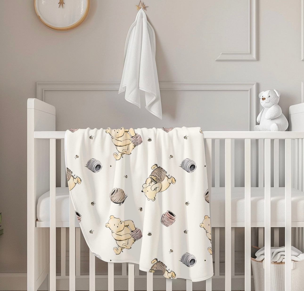 Unisex Baby White Soft Velveteen Honey Pot Blanket 30X40