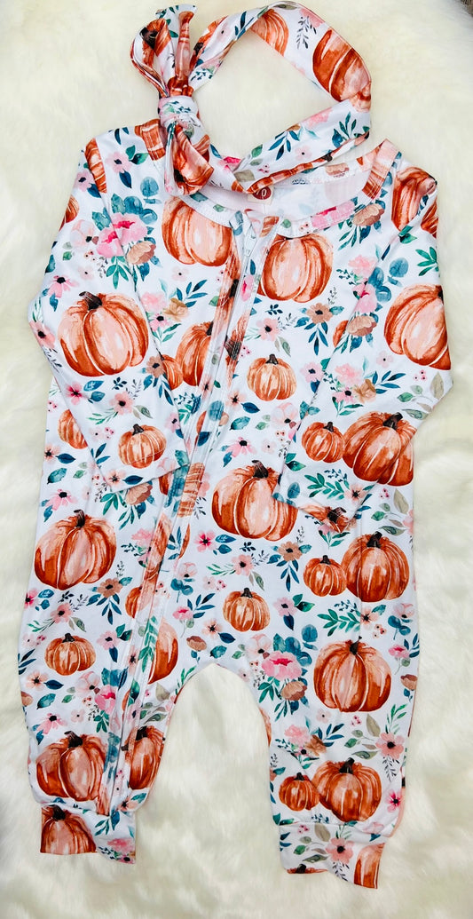 Pumpkin Flower Print | White