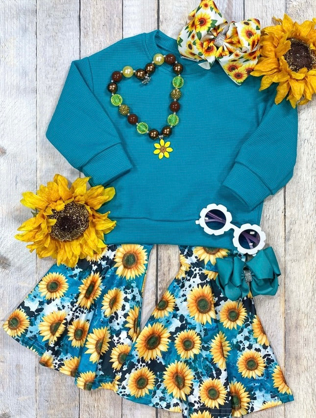 Turquoise Sweater & Sunflower Set